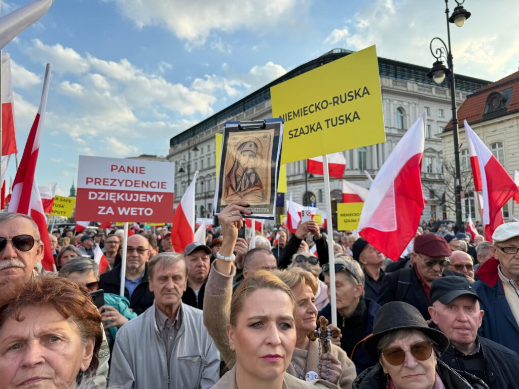 Wsparcie dla Prezydenta Karola Nawrockiego i jego program SAFE 0%