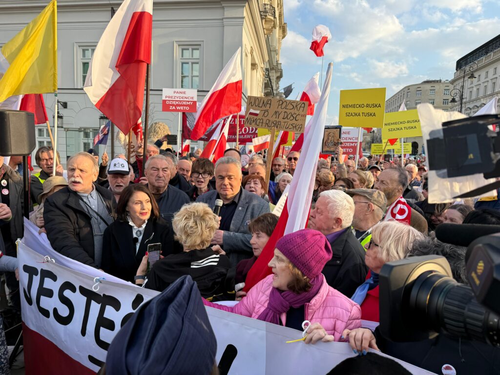 Wsparcie dla Prezydenta Karola Nawrockiego i jego program SAFE 0%