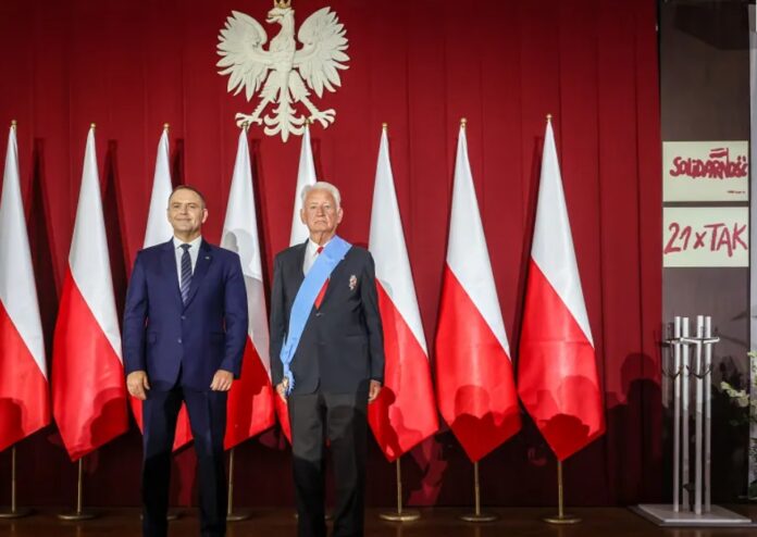 Order-Orla-Bialego-dla-Krzysztofa-Wyszkowskiego